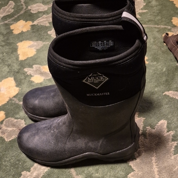 Muckmaster Black Boots for Men - Picture 2 of 11